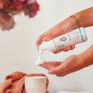 Mousse dermo-nettoyante à l'eau de bleuet bio